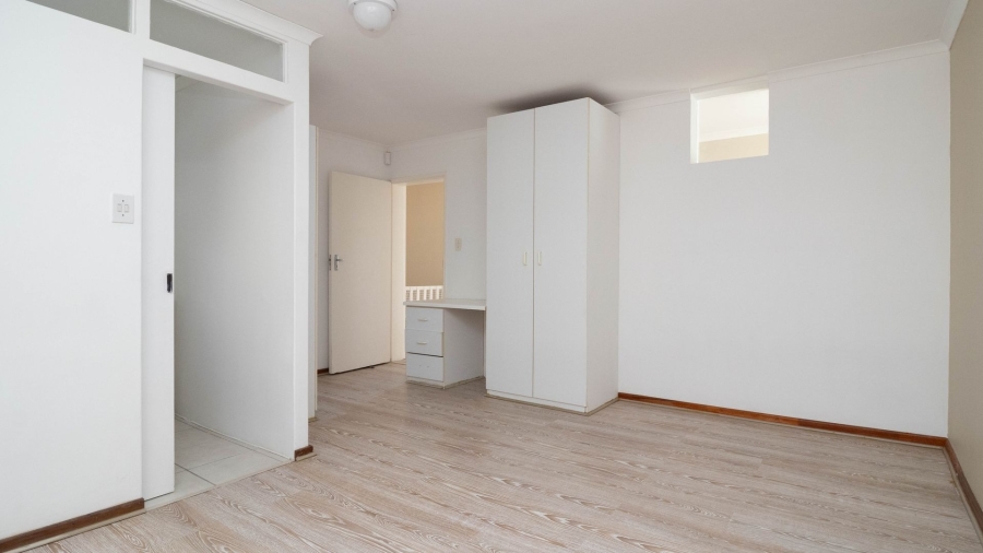 To Let 5 Bedroom Property for Rent in Vermont Western Cape